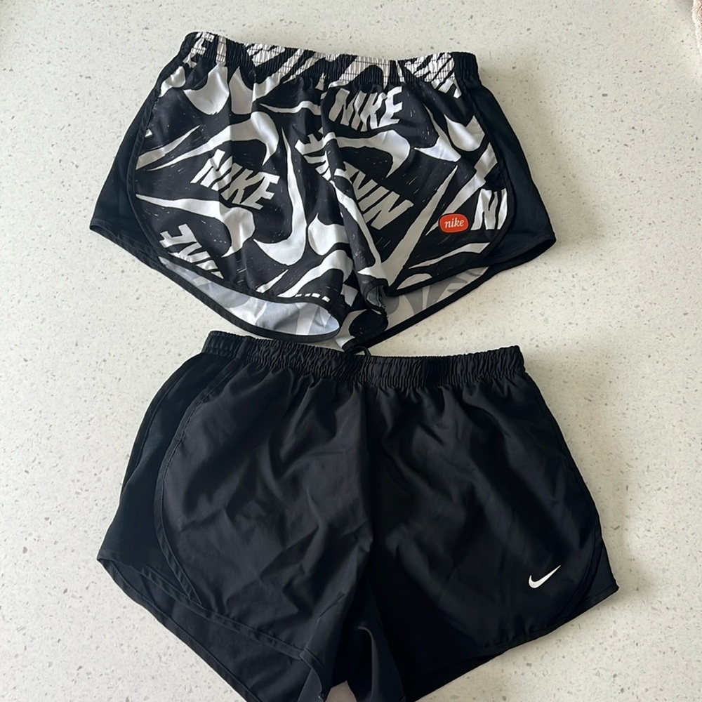 2 Pair Girls Nike Standard fit athletic shorts Like New!